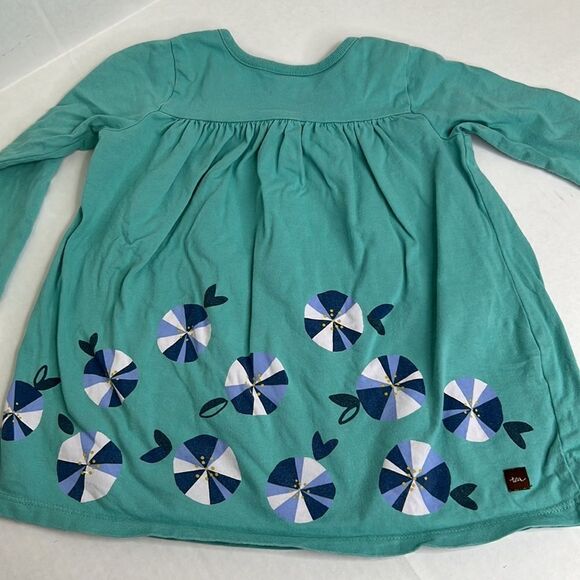 Tea Collection long sleeve green knit dress with pinwheel graphic Size 12-18 m. - Picture 10 of 12